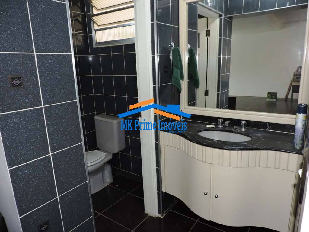 Casa de Condomínio para alugar com 3 quartos, 320m² - Foto 18