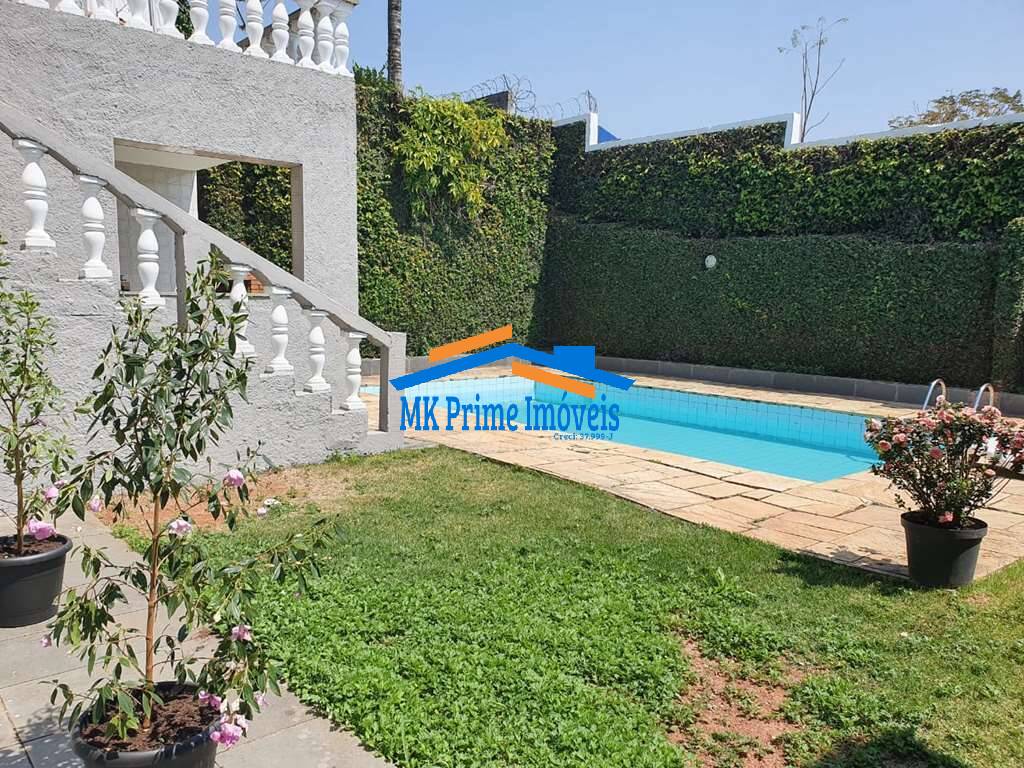Casa de Condomínio para alugar com 3 quartos, 320m² - Foto 13