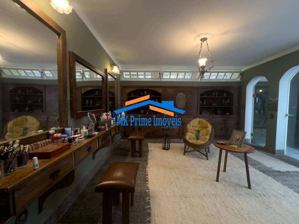 Casa de Condomínio para alugar com 4 quartos, 692m² - Foto 12