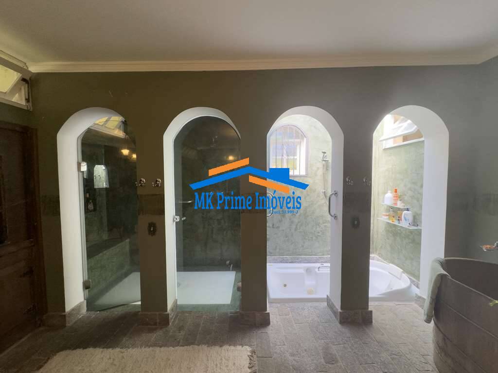 Casa de Condomínio para alugar com 4 quartos, 692m² - Foto 13