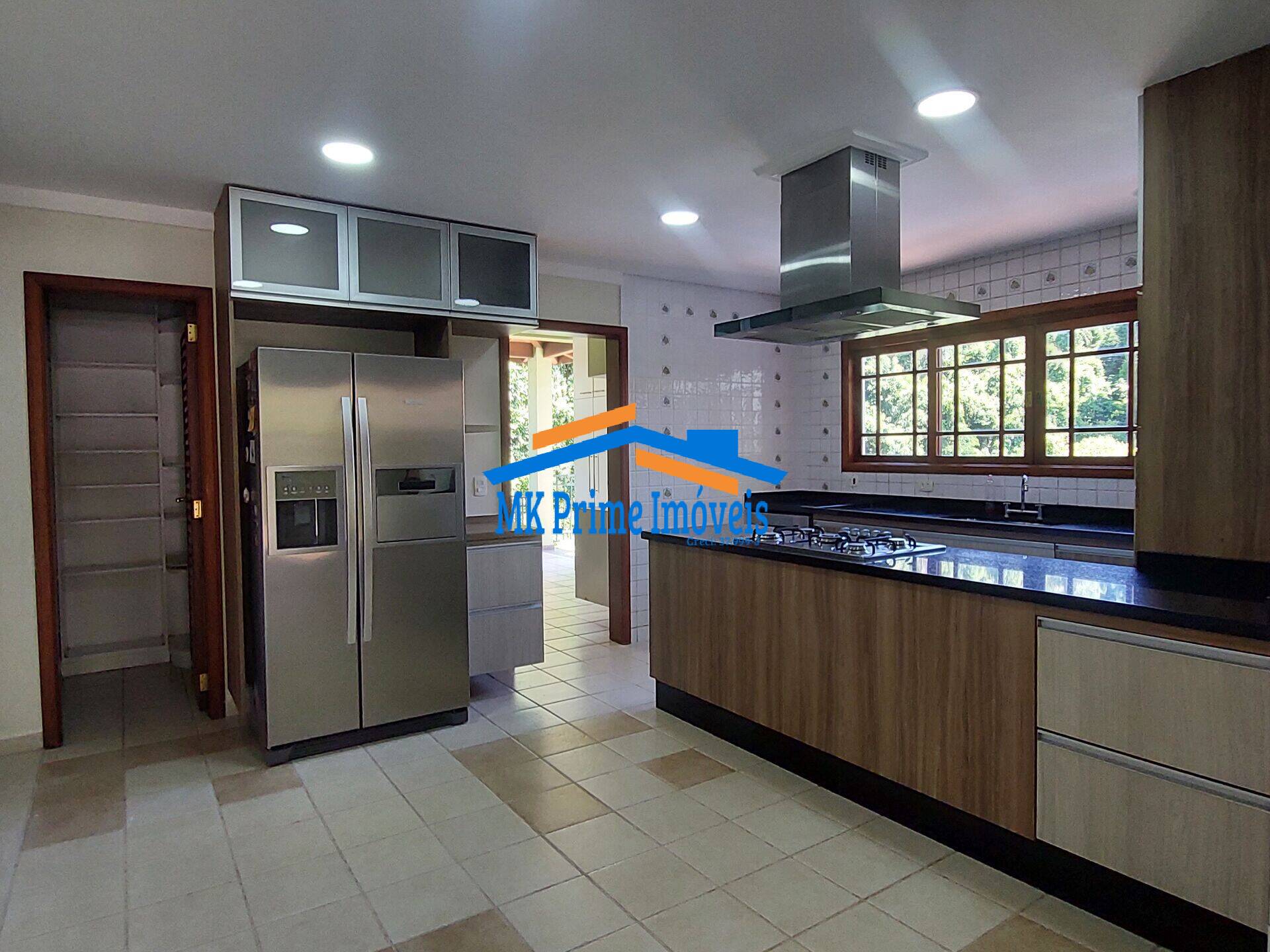Casa de Condomínio para alugar com 4 quartos, 436m² - Foto 11