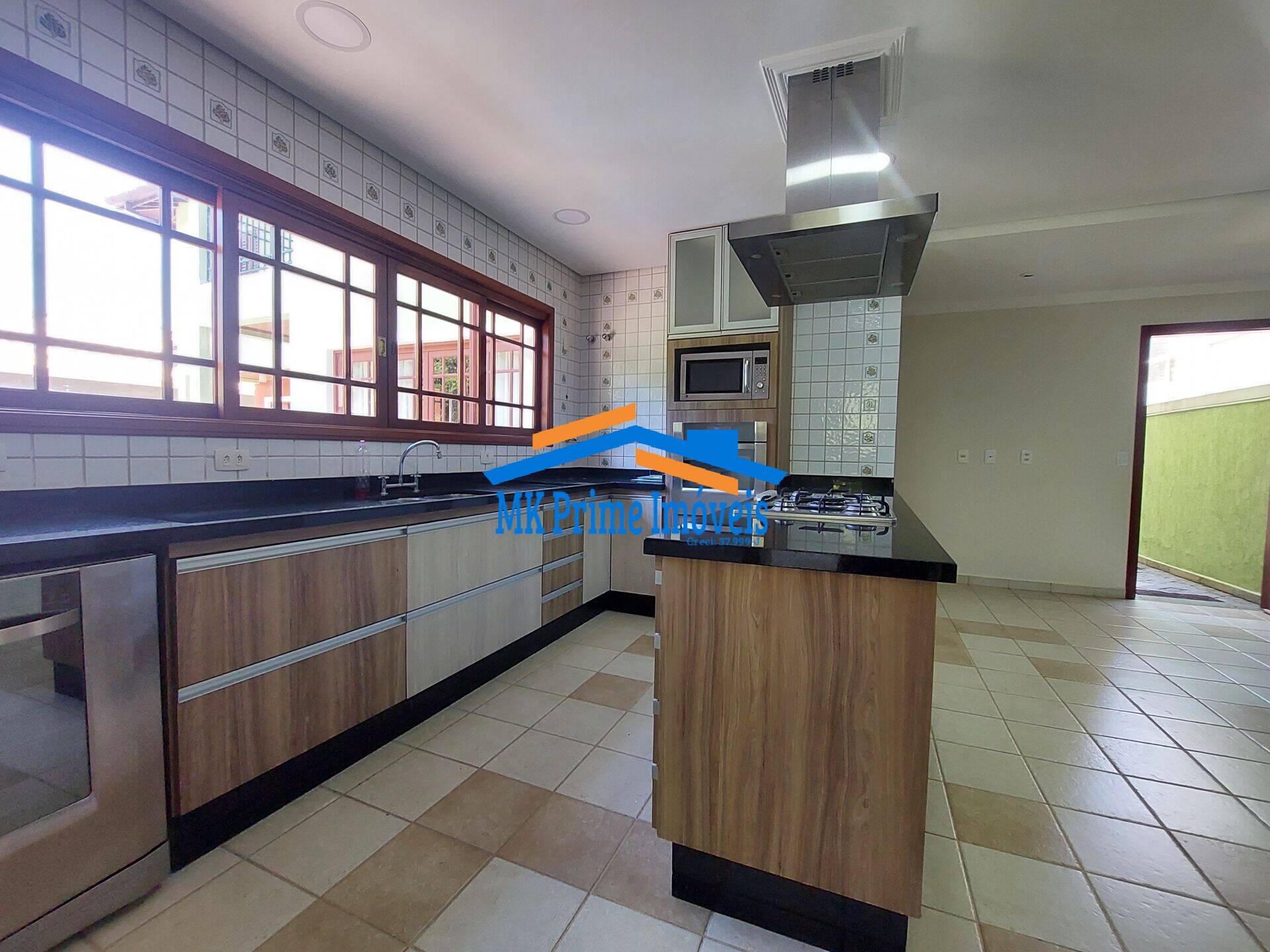 Casa de Condomínio para alugar com 4 quartos, 436m² - Foto 13