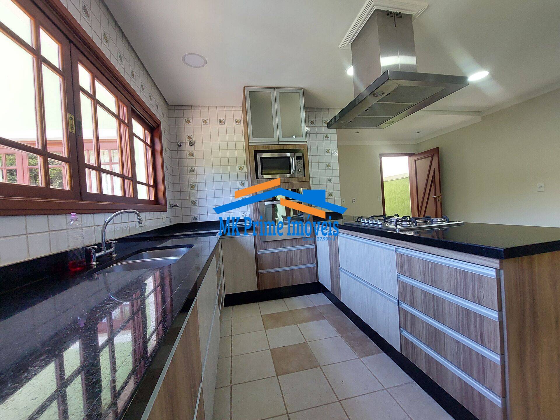 Casa de Condomínio para alugar com 4 quartos, 436m² - Foto 15