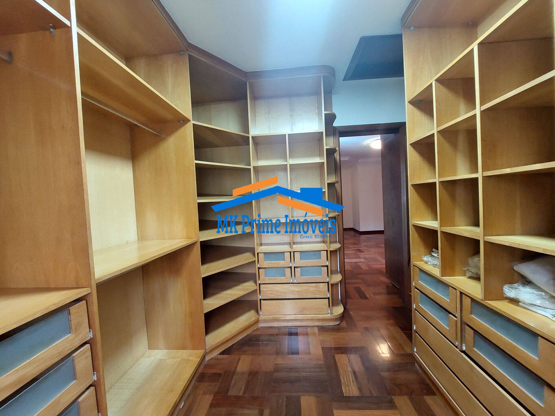 Casa de Condomínio para alugar com 4 quartos, 436m² - Foto 38