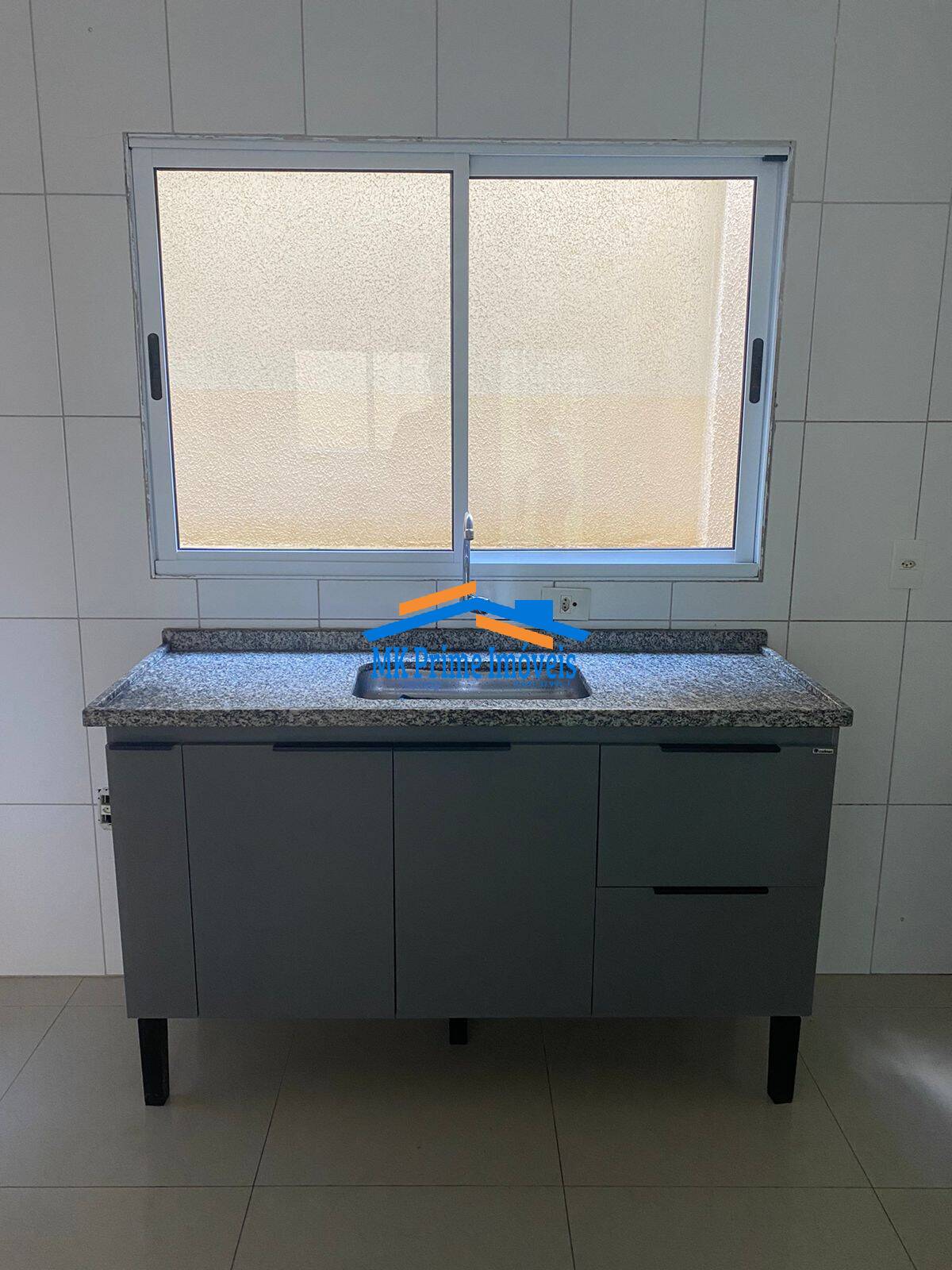 Casa de Condomínio para alugar com 2 quartos, 76m² - Foto 3