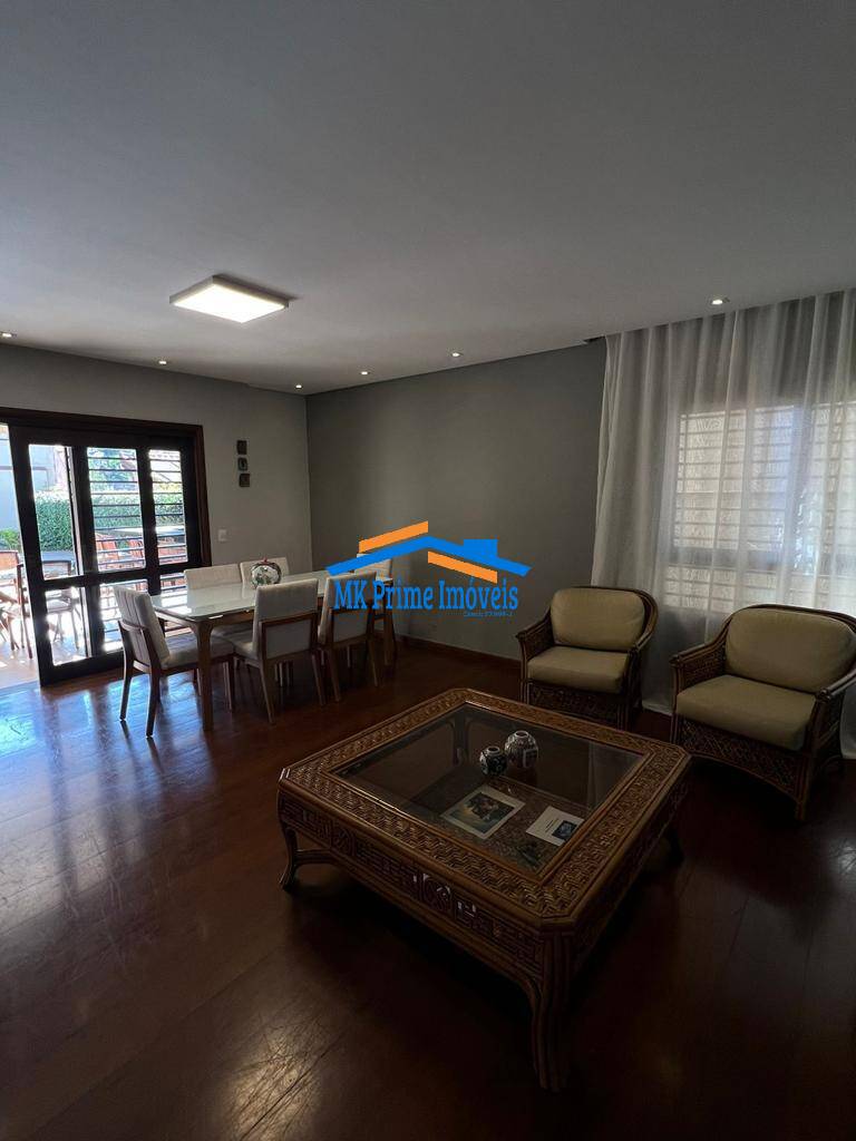 Casa de Condomínio à venda com 3 quartos, 260m² - Foto 2