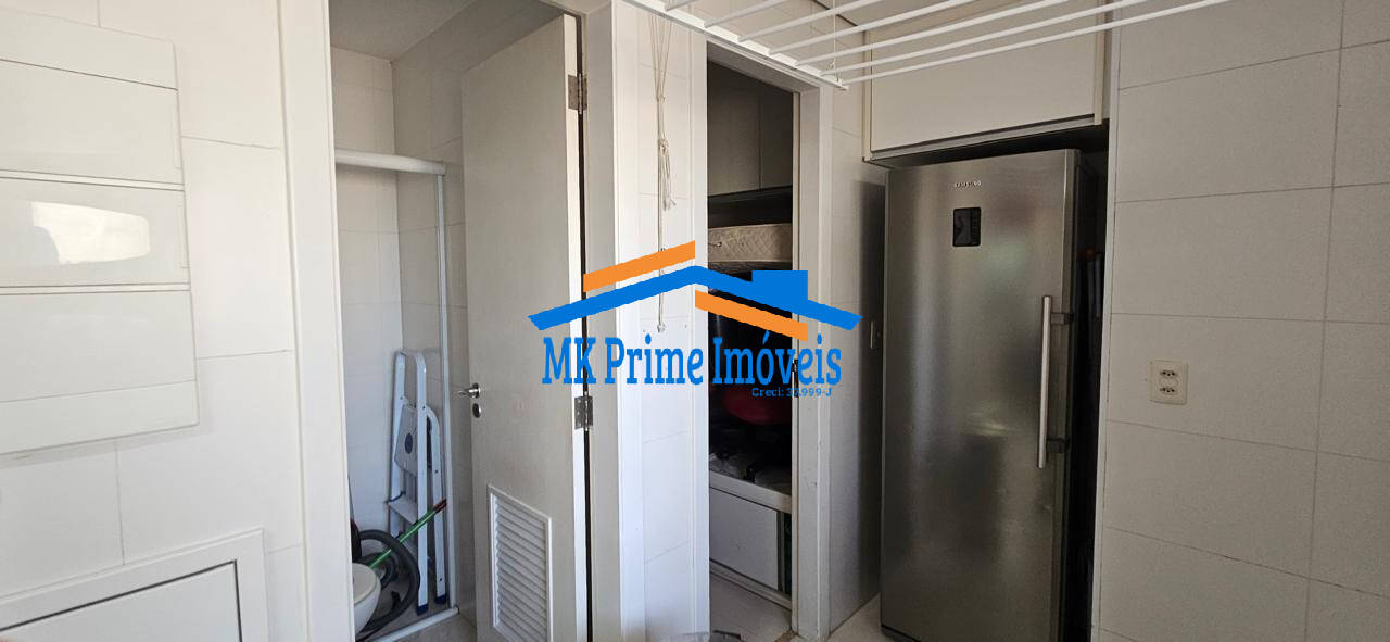 Apartamento para alugar com 4 quartos, 206m² - Foto 20