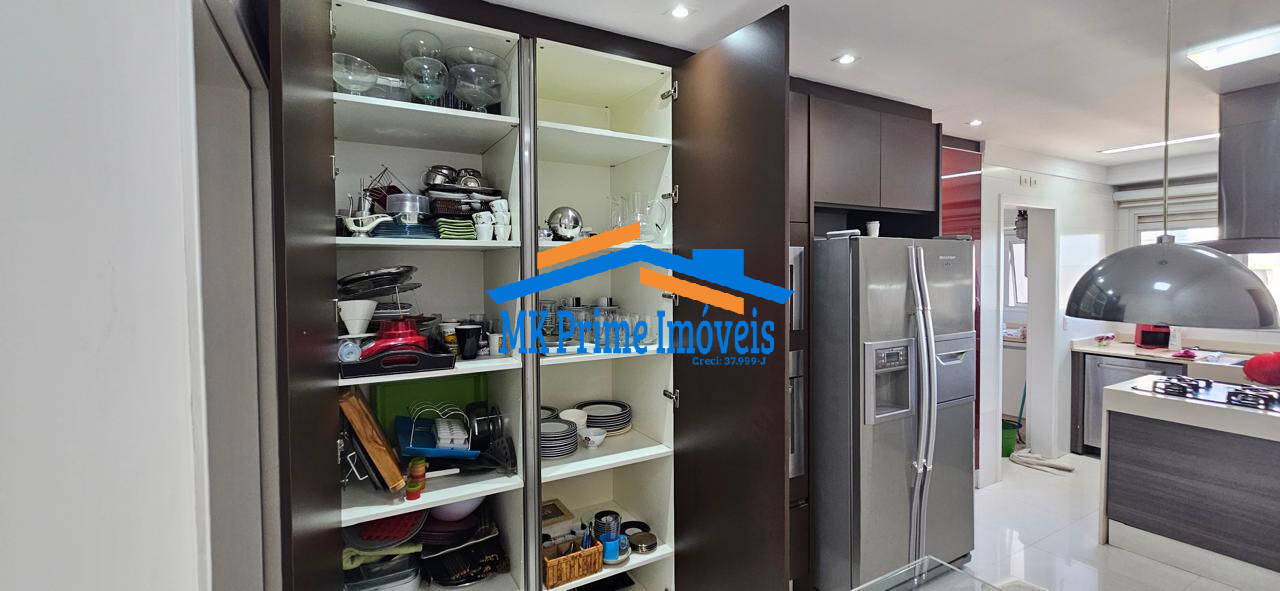 Apartamento para alugar com 4 quartos, 206m² - Foto 15