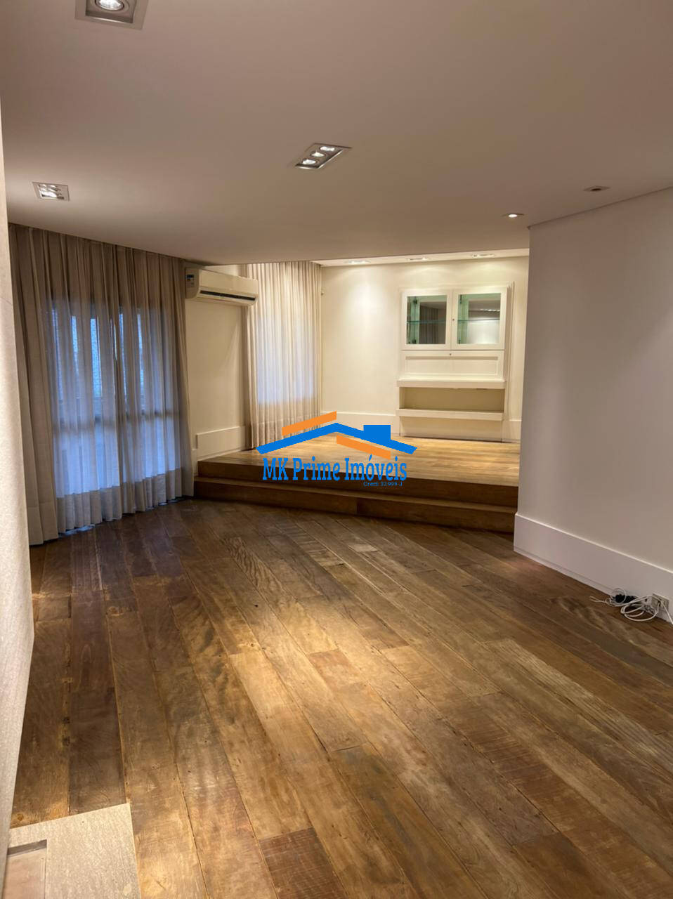 Apartamento para alugar com 3 quartos, 220m² - Foto 15