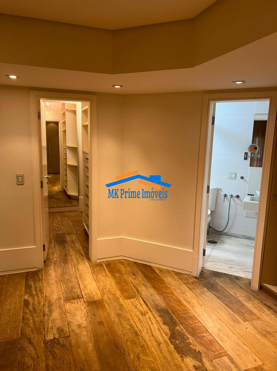 Apartamento para alugar com 3 quartos, 220m² - Foto 4