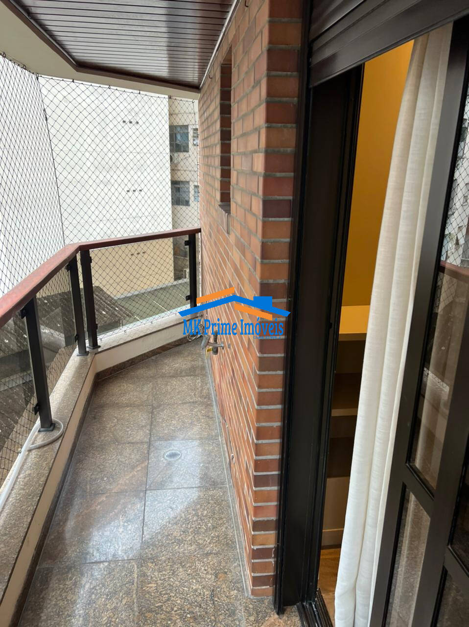 Apartamento para alugar com 3 quartos, 220m² - Foto 1