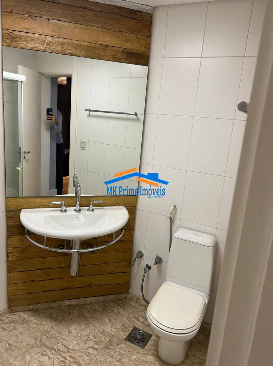 Apartamento para alugar com 3 quartos, 220m² - Foto 28