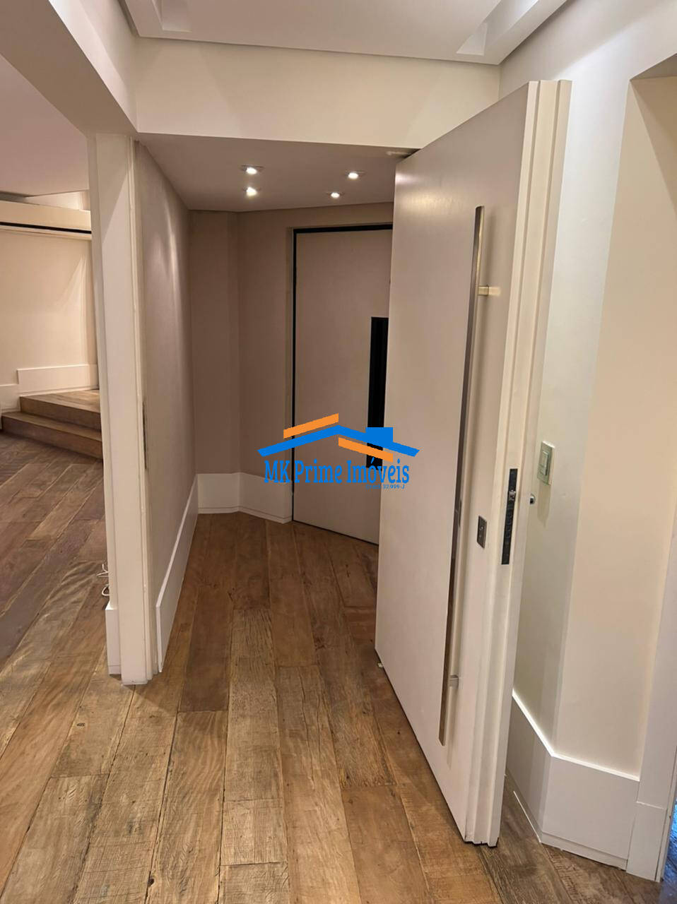 Apartamento para alugar com 3 quartos, 220m² - Foto 32