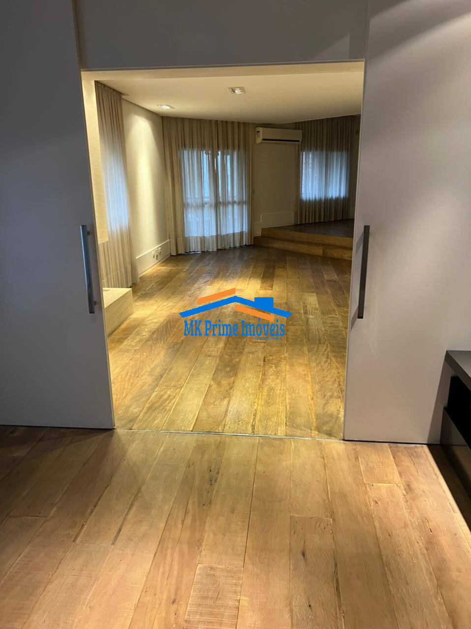 Apartamento para alugar com 3 quartos, 220m² - Foto 33