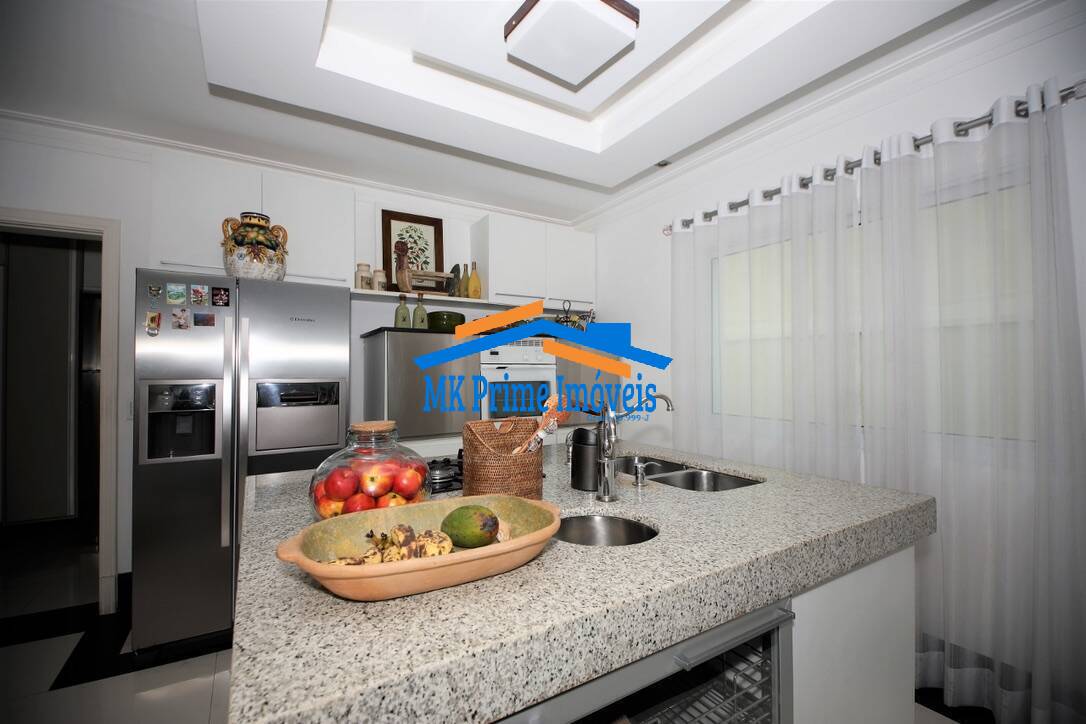 Casa de Condomínio para alugar com 4 quartos, 570m² - Foto 6